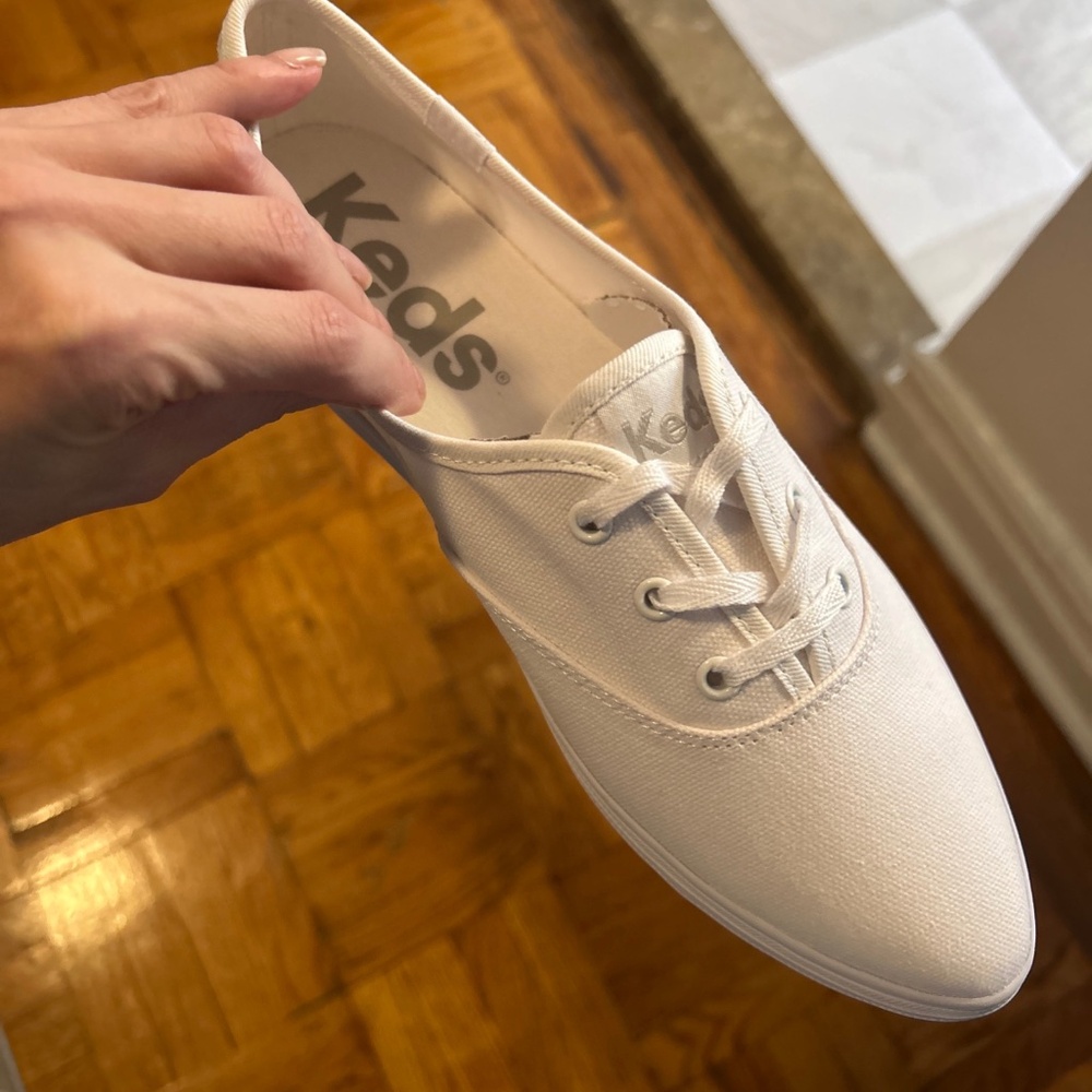 Keds Women's Champion Point Low Fashion Sneaker White Size 8 NIB